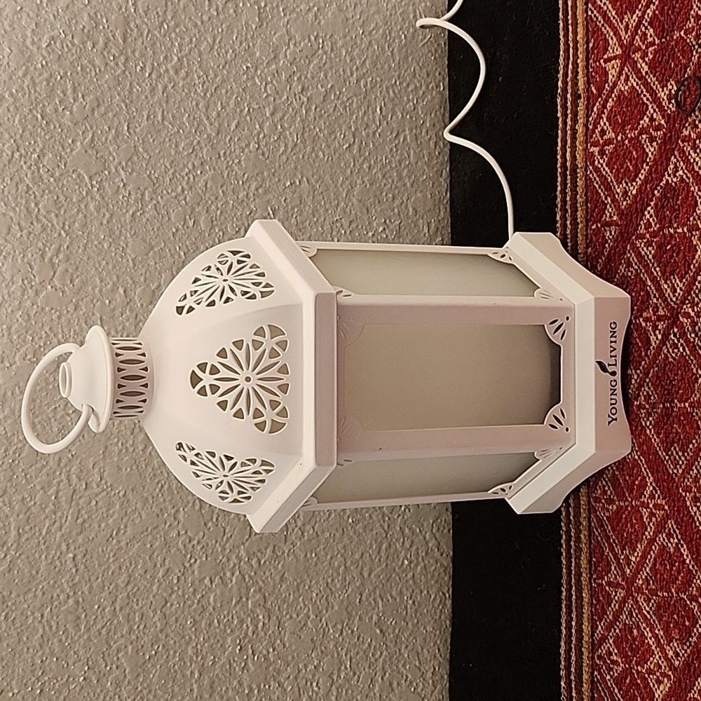 Young Living Diffuser - Lantern